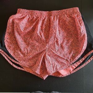 Nike women’s tempo shorts